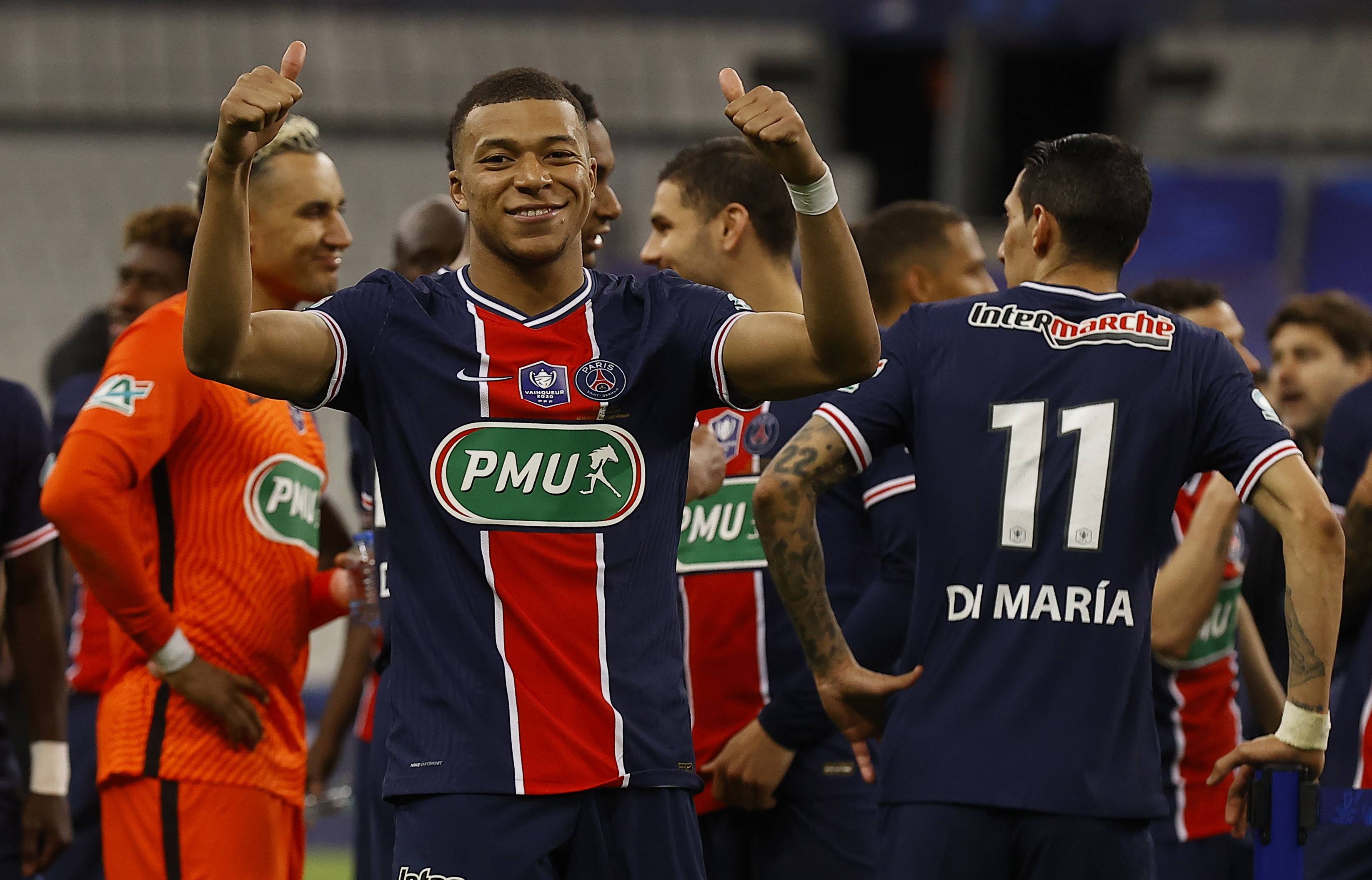 包含赛后法国杯传出新动向,浙江队强势反弹,管理层表态:信心回归,赛程密集仍需轮换的词条 包含赛后法国杯传出新动向,浙江队强势反弹,管理层表态:信心回归,赛程密集仍需轮换的词条