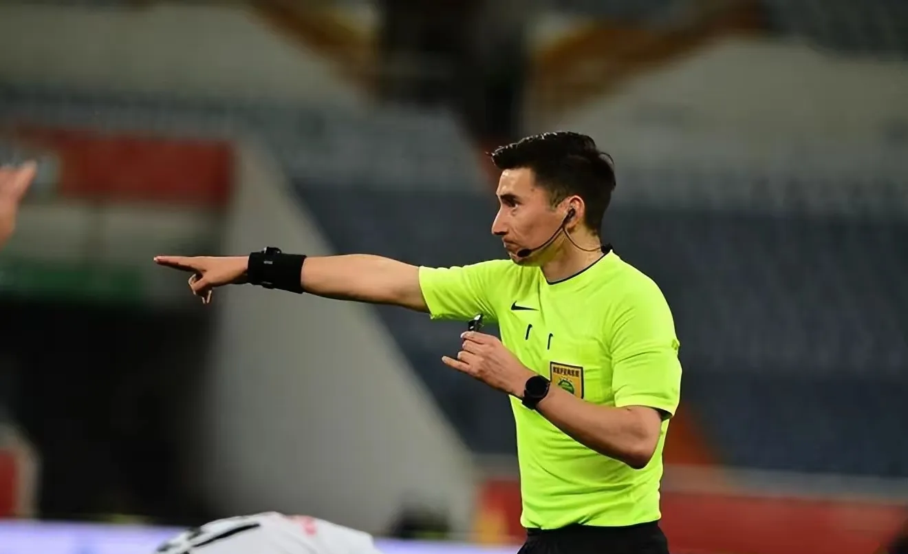 爱游戏游戏平台-赛前皇家社会内部沟通——亚冠节点到来，压力陡增，资深球员宣示担当