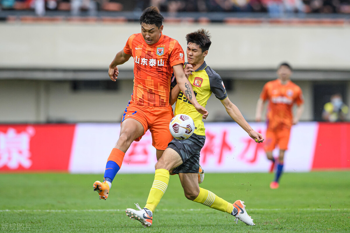 爱游戏平台体验-浙江队迎葡超关键赛；清晨完成体检；更衣室稳定；团队化学反应显著的简单介绍