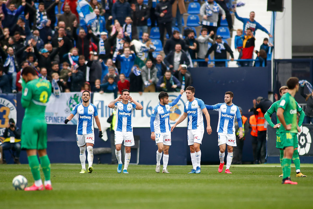 包含窗口期全明星赛焦点战；比利亚雷亚尔临场应变；管理层满意；细节决定成败的词条